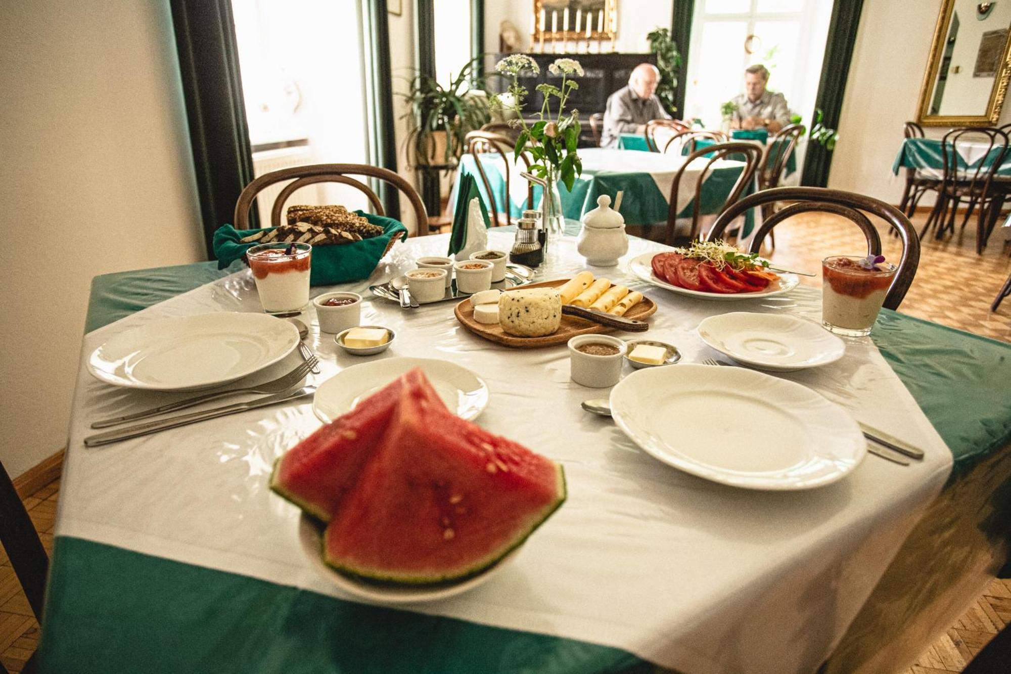 Lesny Dwor W Gorach Sowich Hotel Woliborz Exterior photo