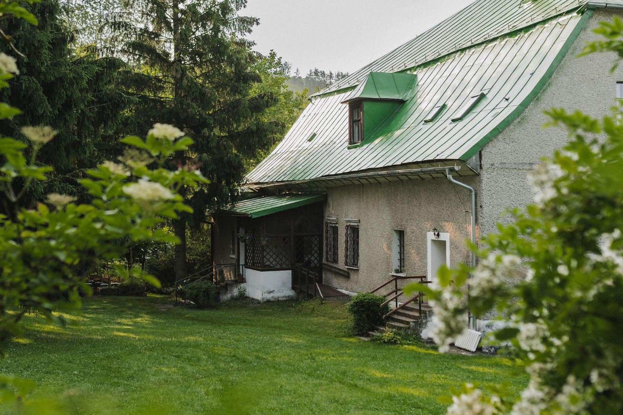 Lesny Dwor W Gorach Sowich Hotel Woliborz Exterior photo